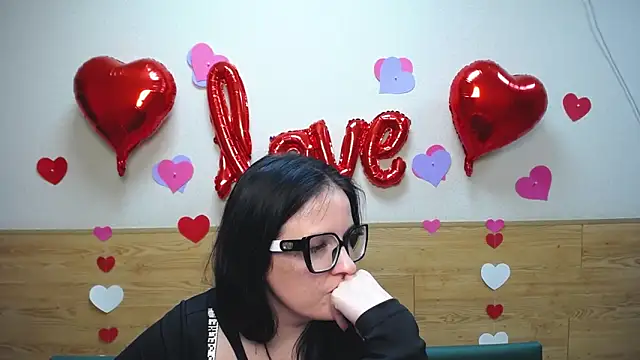 Snapshot of TayaBoret chatting on 01.27.25 TayaBoret online show from 01.27.25