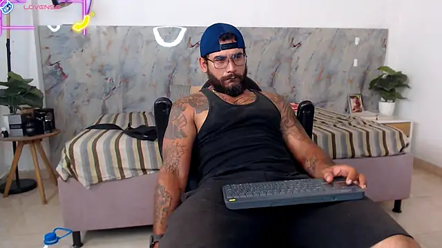 hanz col online show from 04.05.26