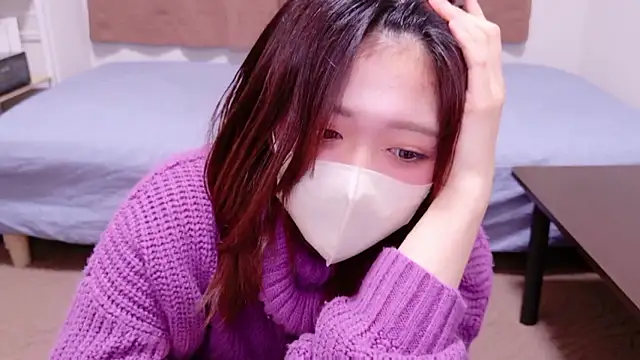 Snapshot of Miss-KrenJr chatting on 11.25.25 Miss-KrenJr online show from 11.25.25