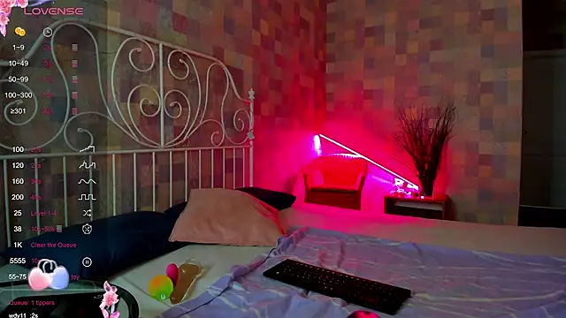 Kira yoon online show from 02.23.25