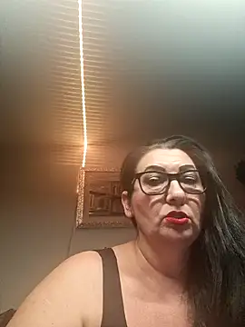 Snapshot of Genoveva73sexy chatting on 12.18.24 Genoveva73sexy online show from 12.18.24