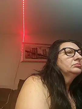 Snapshot of Genoveva73sexy chatting on 02.19.25 Genoveva73sexy online show from 02.19.25
