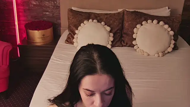 Snapshot of MadilynFox chatting on 03.02.25 MadilynFox online show from 03.02.25