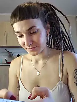 FoxRineHelen online show from 02.14.25