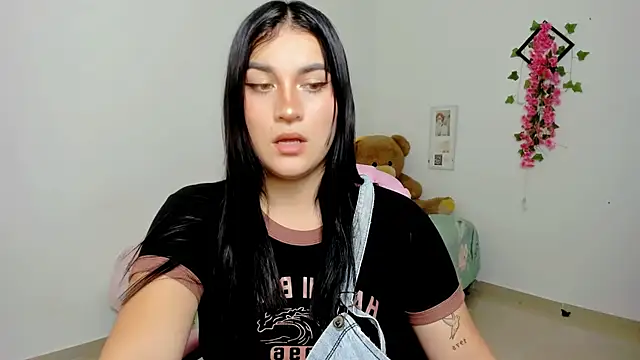 Emic  online show from 03.14.25