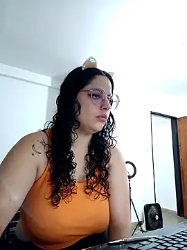 babyluna939 online show from 04.19.26