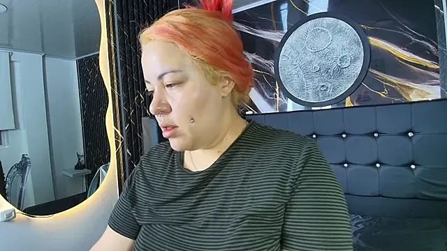 Bruja  Scarlata online show from 09.23.25