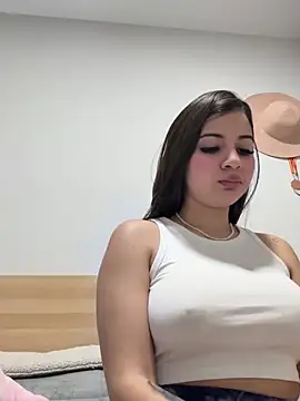 AnitaKariri online show from 02.12.25