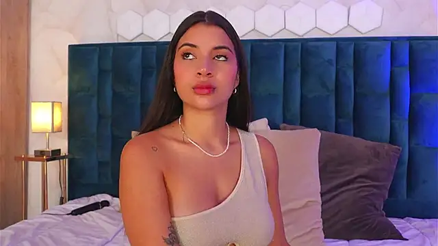 AnitaKariri online show from 09.18.25