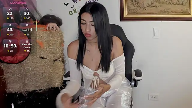 Wendy Marchall online show from 11.04.25