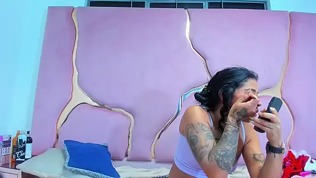 MelissaAndZeuss online show from 12.31.24