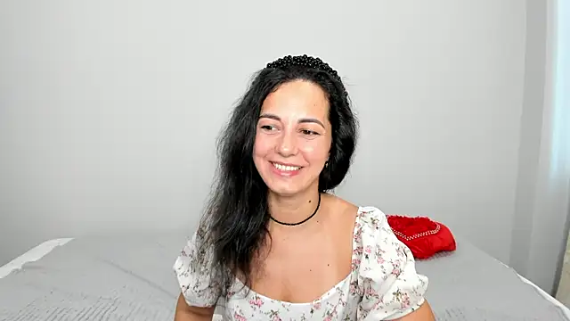 Linda Insatiable online show from 06.14.26