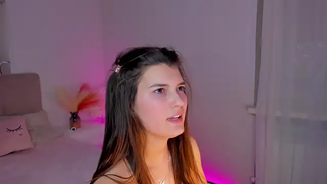 Laura Leee online show from 02.14.25