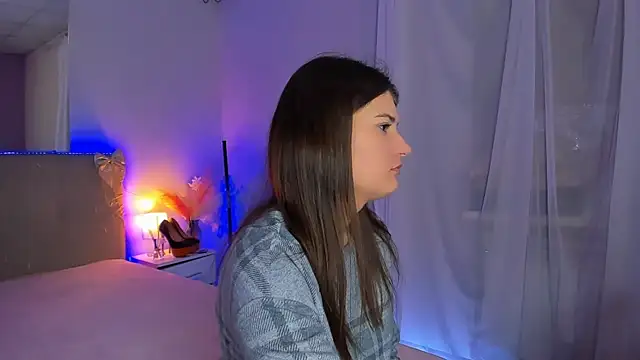 Laura Leee online show from 02.15.26