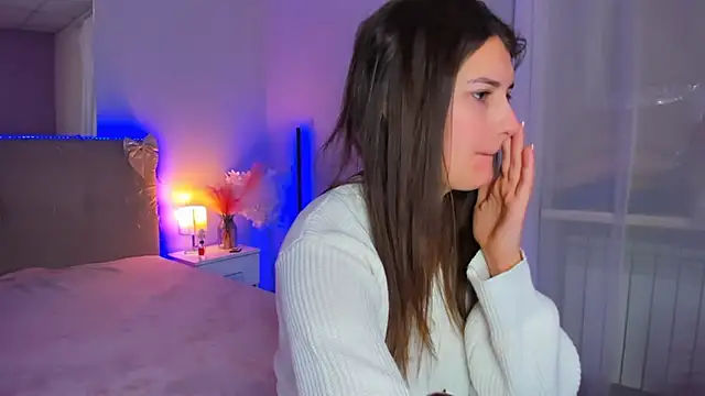 Laura Leee online show from 02.28.26