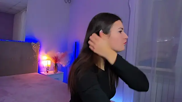 Laura Leee online show from 03.12.26