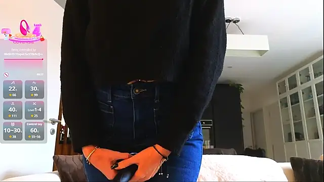 Luxymin34 online show from 11.24.25