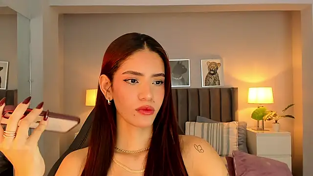 Madie  collins online show from 01.11.25