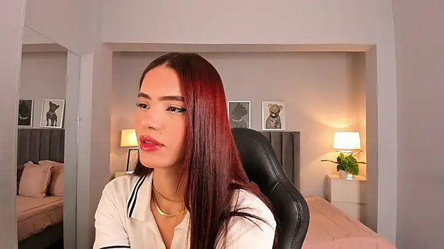 Madie  collins online show from 03.05.25