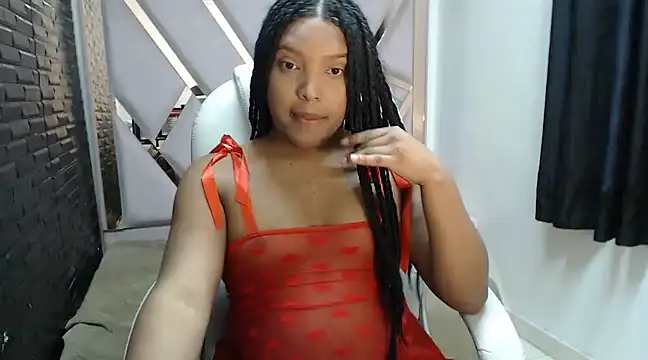 Snapshot of ShanayaKops chatting on 02.14.25 ShanayaKops online show from 02.14.25