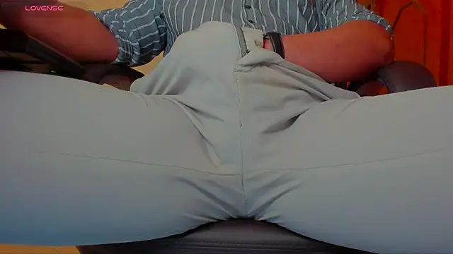 MrLonely02 online show from 01.25.25