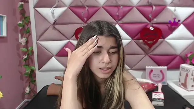 Snapshot of NahomiConnor_ chatting on 03.03.25 NahomiConnor online show from 03.03.25