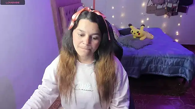 Sabrina Hall  online show from 02.05.25