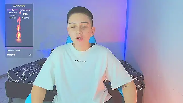 Snapshot of aron_wi chatting on 01.03.25 aron wi online show from 01.03.25