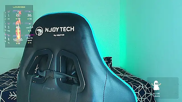 Snapshot of aron_wi chatting on 01.22.25 aron wi online show from 01.22.25