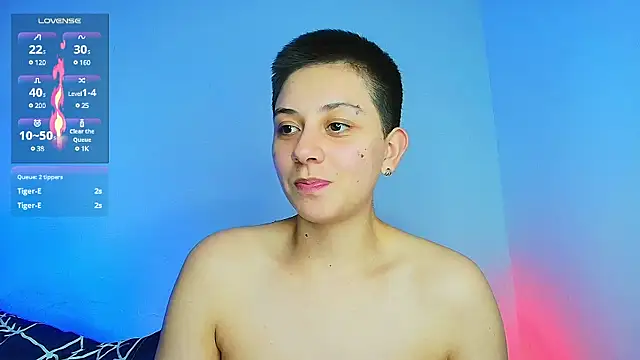 Snapshot of aron_wi chatting on 01.27.25 aron wi online show from 01.27.25