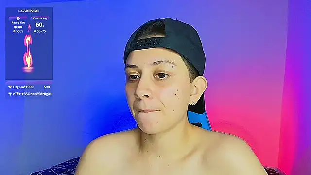 Snapshot of aron_wi chatting on 01.29.25 aron wi online show from 01.29.25