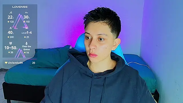 Snapshot of aron_wi chatting on 02.20.25 aron wi online show from 02.20.25