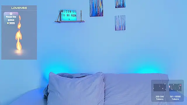 Snapshot of aron_wi chatting on 03.20.25 aron wi online show from 03.20.25