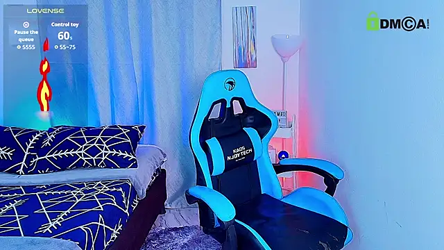 Snapshot of aron_wi chatting on 09.16.25 aron wi online show from 09.16.25