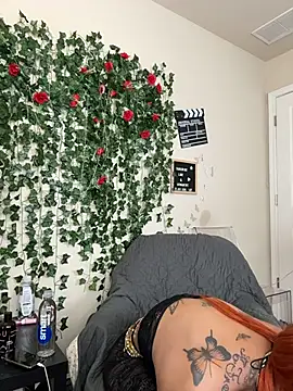 butterflybootyy online show from 11.24.25