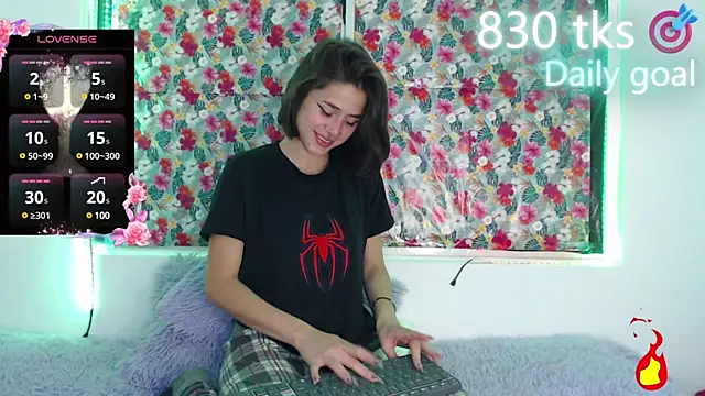 -Gwen- online show from 01.22.25