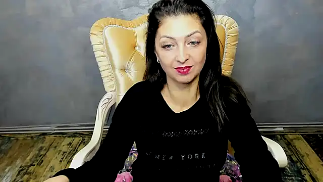 DivinSandra online show from 12.29.24