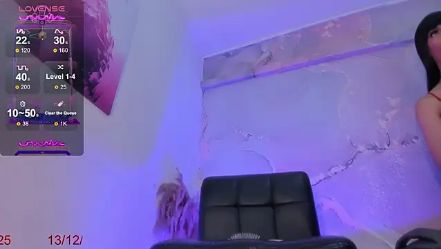 Snapshot of Dani_Sweet_Ts chatting on 12.14.25 Dani Sweet Ts online show from 12.14.25