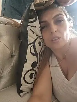 Lizzymontanaa online show from 11.16.25