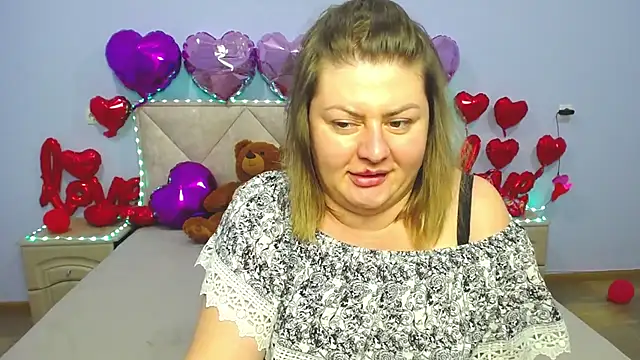 ZannaDreil online show from 02.27.25