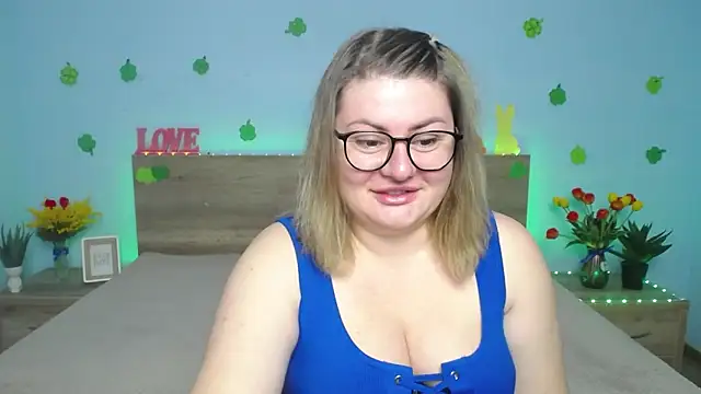 ZannaDreil online show from 03.22.25