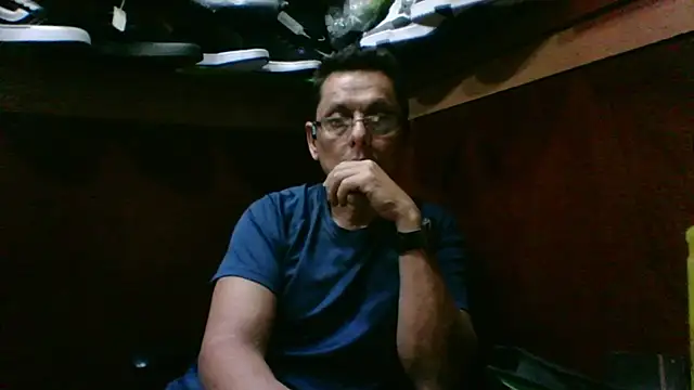 Snapshot of MarcusKelvin chatting on 10.20.25 MarcusKelvin online show from 10.20.25
