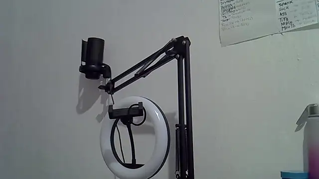 Snapshot of DIOSA-HOT chatting on 03.09.25 DIOSA-HOT online show from 03.09.25