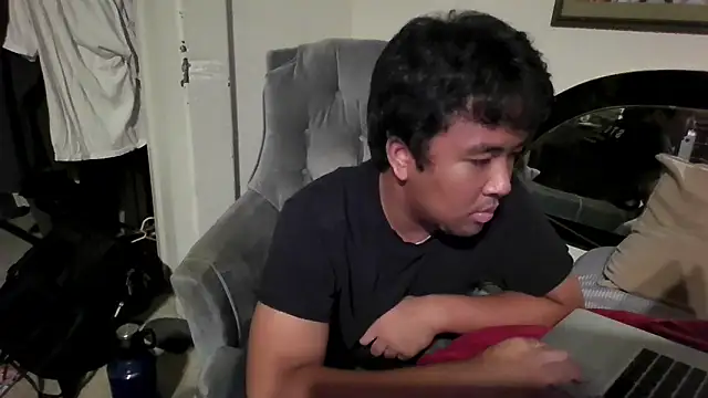 bigasianloads25 online show from 09.28.25
