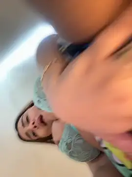 valeria2019hot online show from 04.18.26