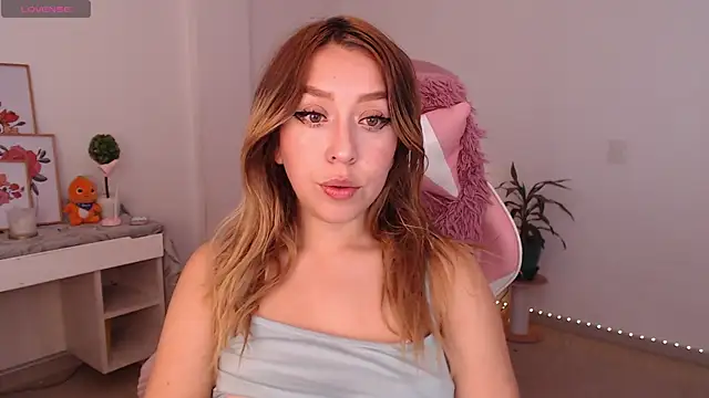 Dahlia  espresso online show from 11.11.25