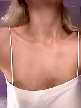 LoveLuna  online show from 11.09.25