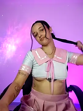 Snapshot of _Denis_sweet chatting on 12.18.25 Denis sweet online show from 12.18.25