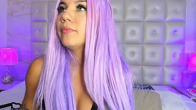 Snapshot of MelaniieRoux chatting on 01.31.25 MelaniieRoux online show from 01.31.25