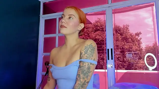 MelaniieRoux online show from 04.06.26